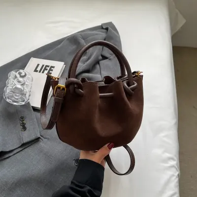 RETRO CASUAL PLEATED HAND BAG